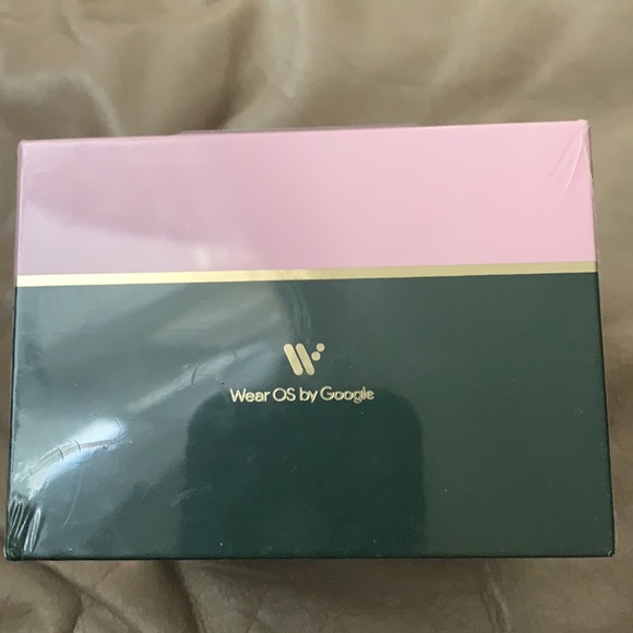 Kate Spade New York Scallop Smartwatch